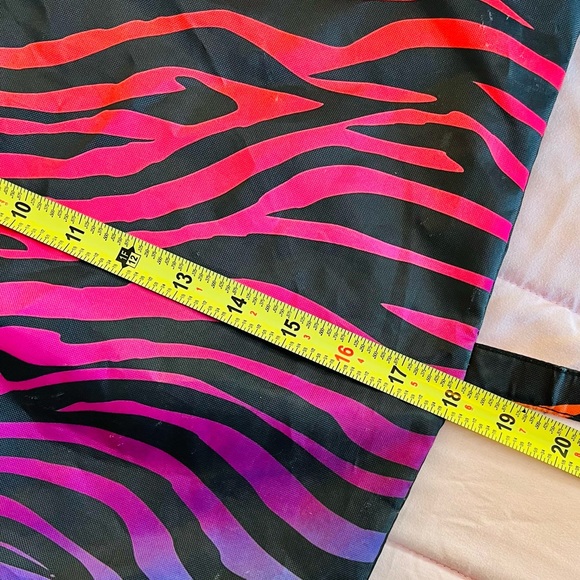 Spirit Halloween Drawstring Rainbow & Tiger Stripe Backpack with Dragon Tale - Picture 7 of 8